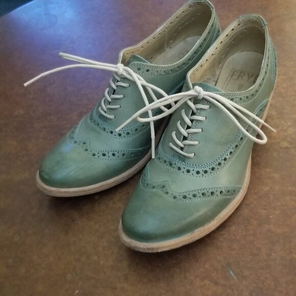 Fabulous Frye wingtips, size 7.5 B - Picture 3 of 9
